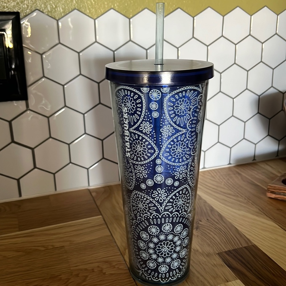 Starbucks blue venti